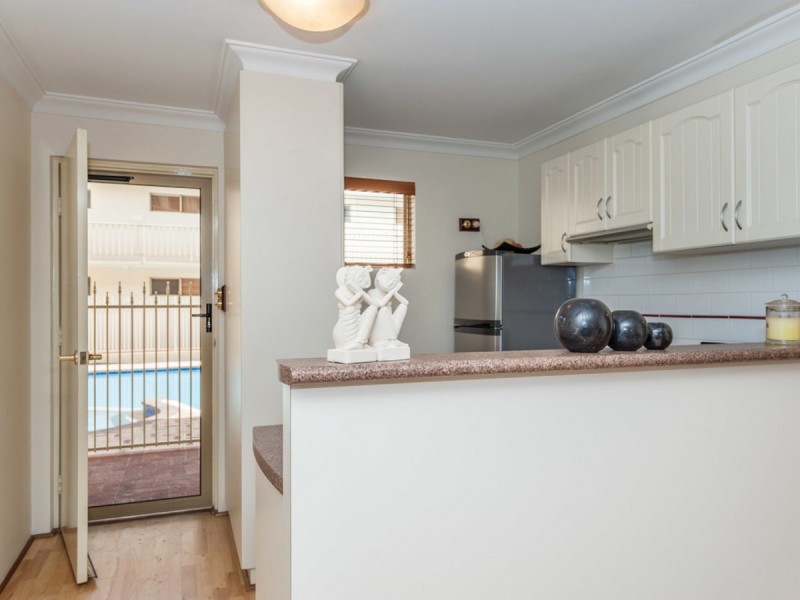 10/22 Nile Street, East Perth WA 6004