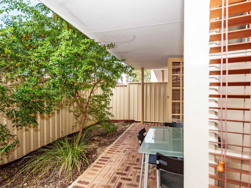 10/22 Nile Street, East Perth WA 6004