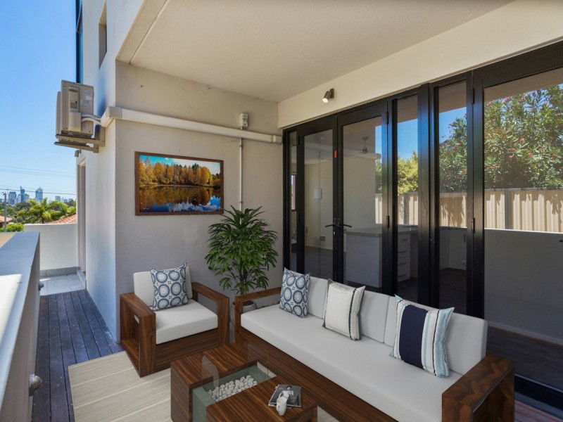 32 Hampton Street, Burswood WA 6100