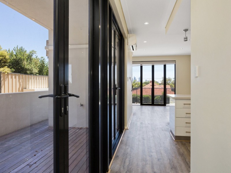 32 Hampton Street, Burswood WA 6100