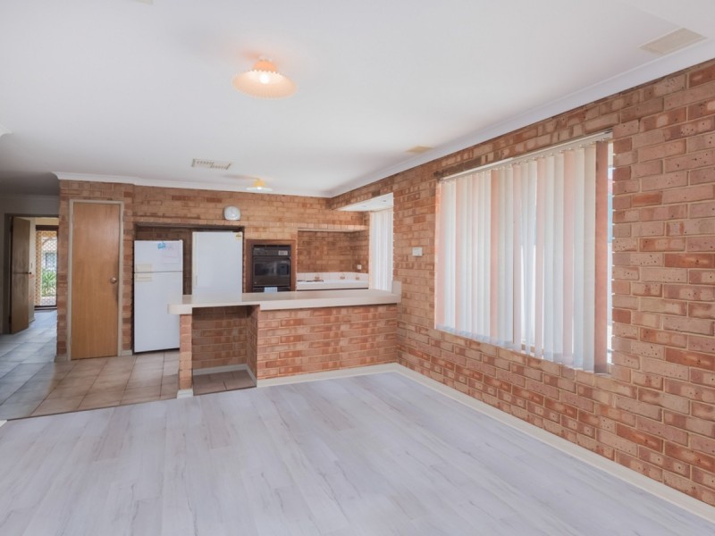 22 Redcliffe Street, East Cannington WA 6107