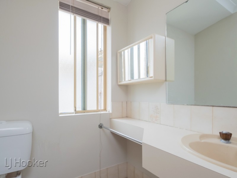 22 Redcliffe Street, East Cannington WA 6107