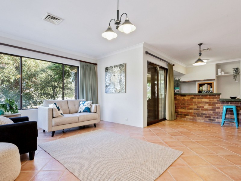 26 Aleppo Drive, Kardinya WA 6163
