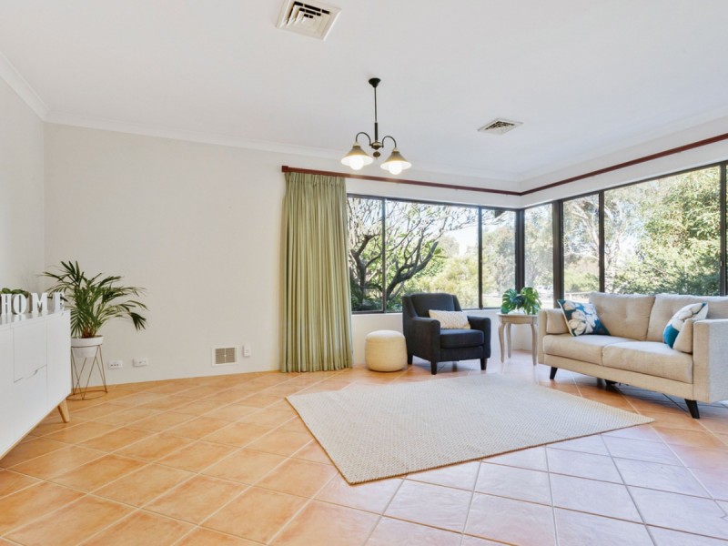 26 Aleppo Drive, Kardinya WA 6163