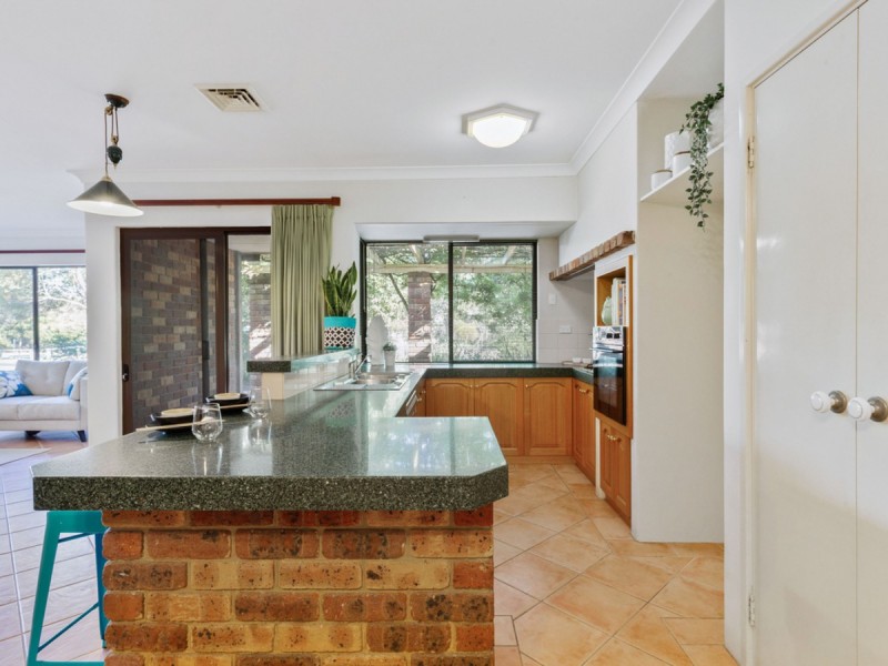 26 Aleppo Drive, Kardinya WA 6163