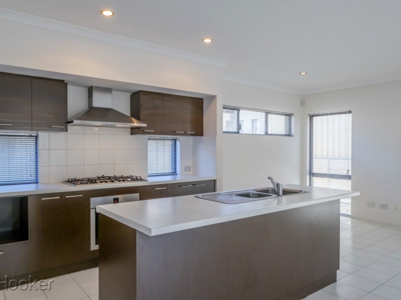 16a Lowes Street, Cloverdale WA 6105