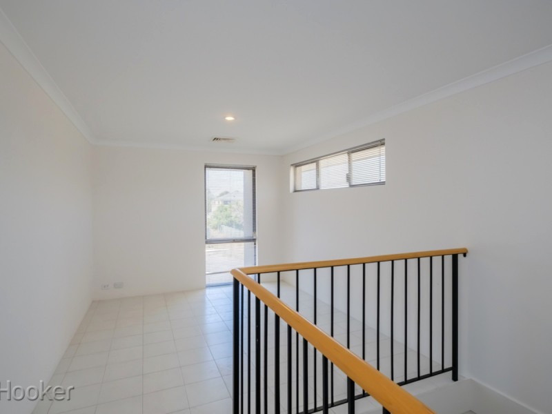 16a Lowes Street, Cloverdale WA 6105