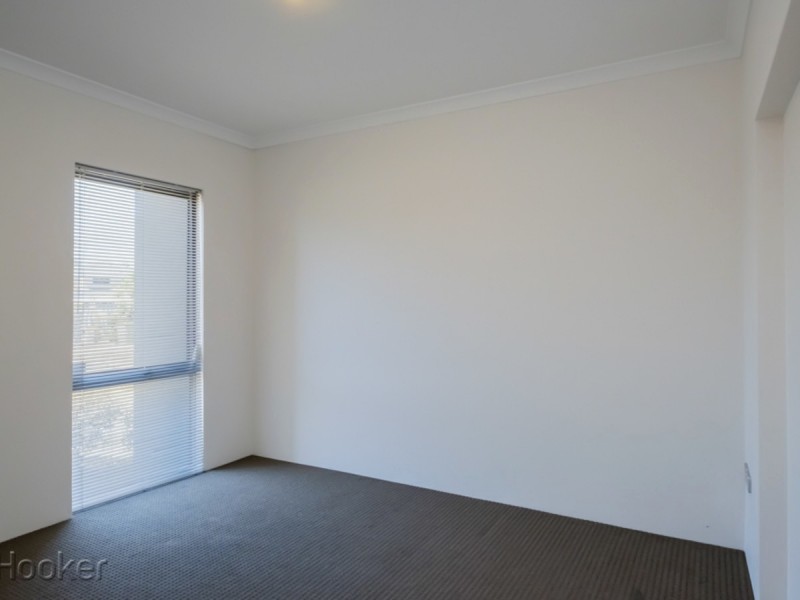 16a Lowes Street, Cloverdale WA 6105