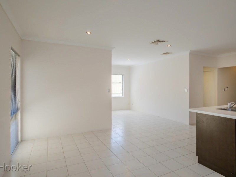 16a Lowes Street, Cloverdale WA 6105