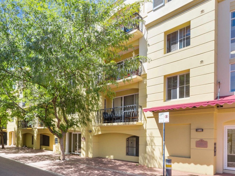 16/27 Eastbrook Terrace, East Perth WA 6004