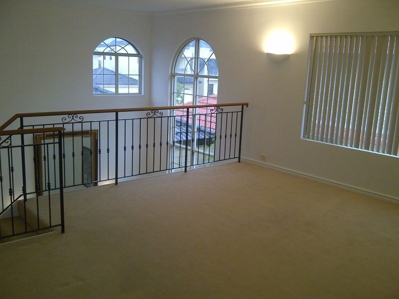 27 Sopwith Elbow, Maylands WA 6051