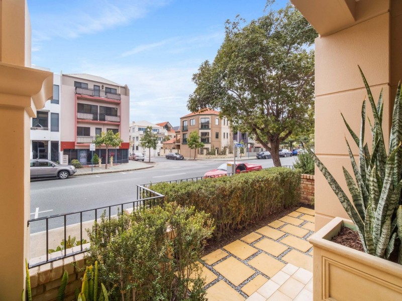 2/65 Wittenoom Street, East Perth WA 6004