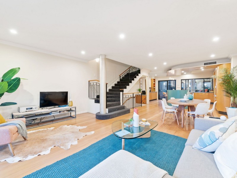 20 Henry Lawson Walk, East Perth WA 6004