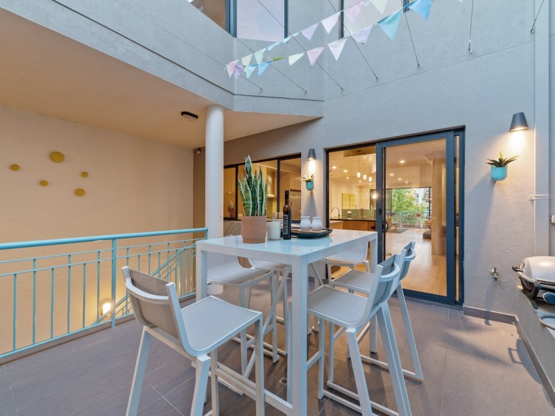 20 Henry Lawson Walk, East Perth WA 6004