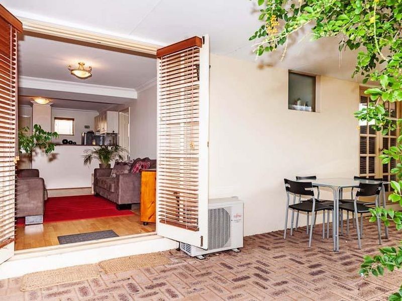 10/22 Nile Street, East Perth WA 6004