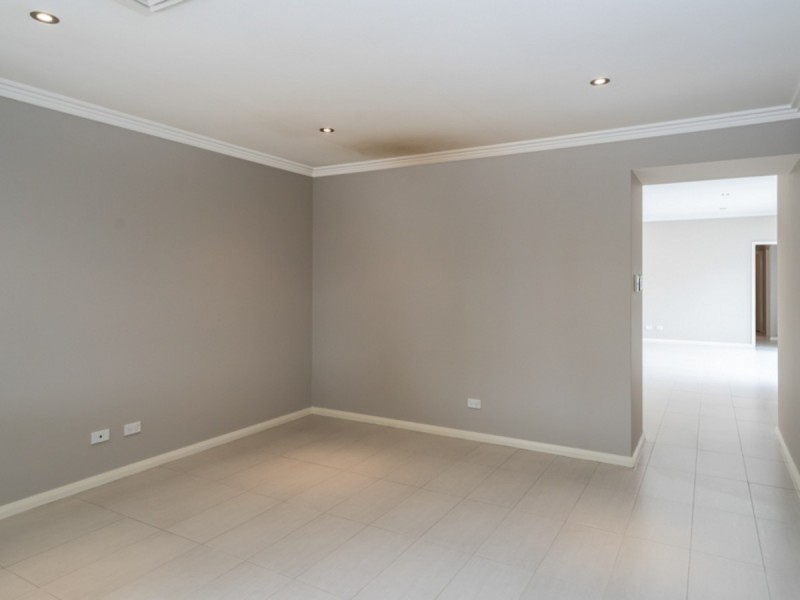 261D The Strand, Dianella WA 6059