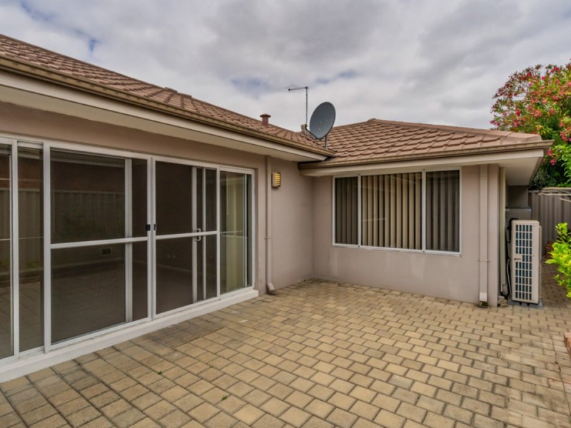 261D The Strand, Dianella WA 6059