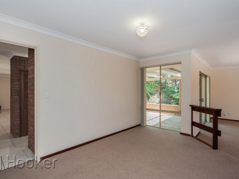 16 Templemore Gardens, Waterford WA 6152