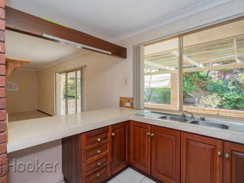 16 Templemore Gardens, Waterford WA 6152