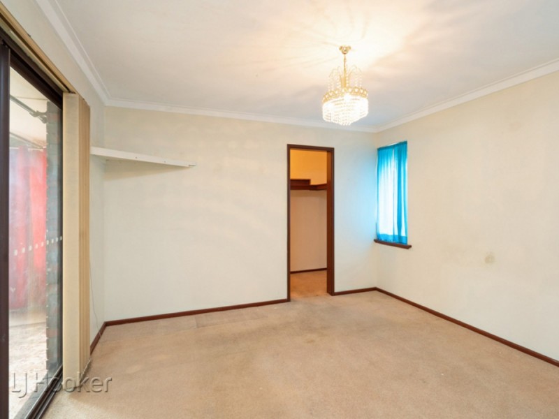 22 Kestrel Way, Thornlie WA 6108