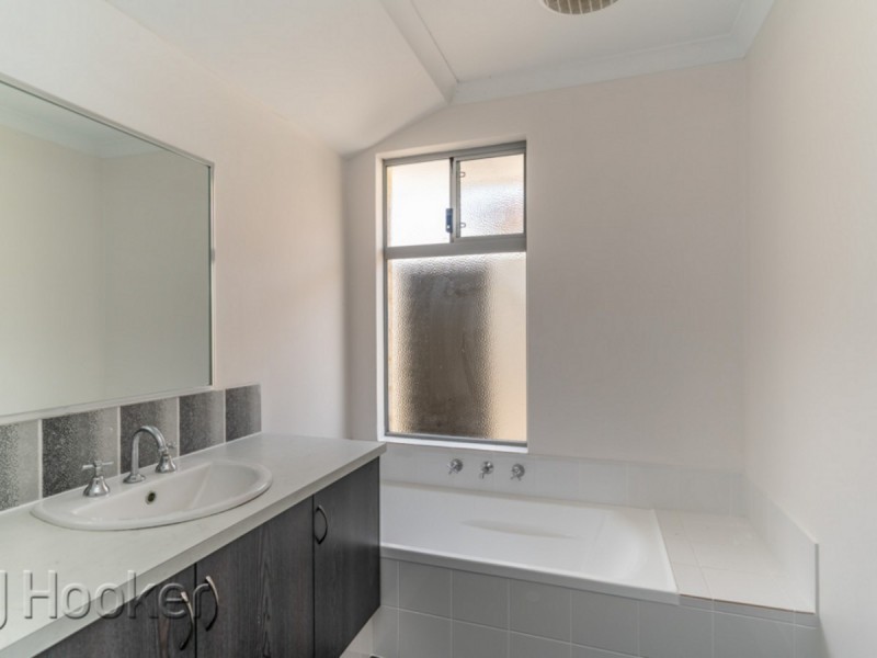10 Russell Street, East Cannington WA 6107