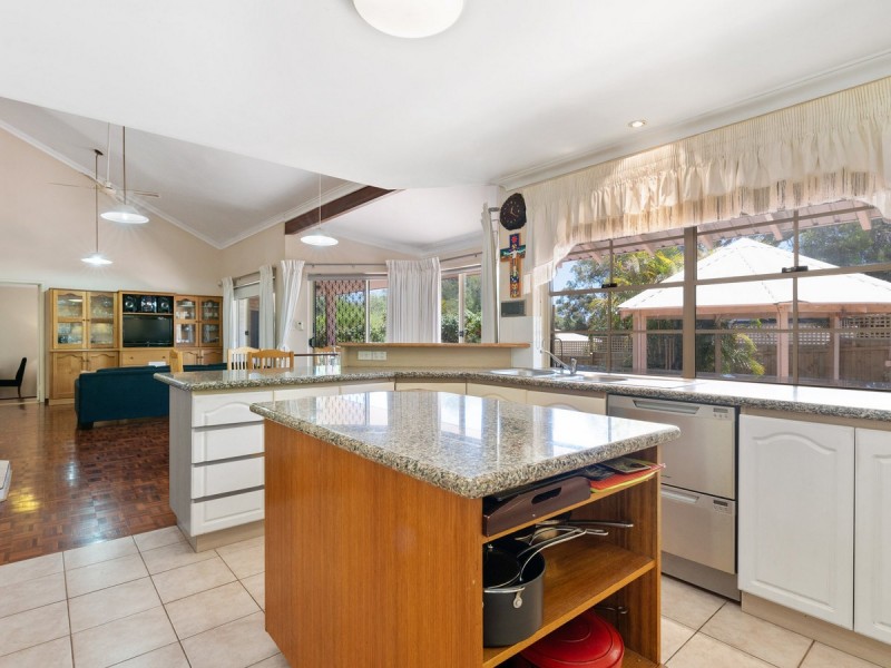 17 Townsend Dale, Mount Claremont WA 6010