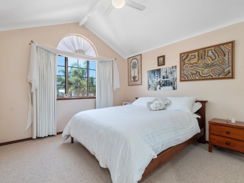 17 Townsend Dale, Mount Claremont WA 6010