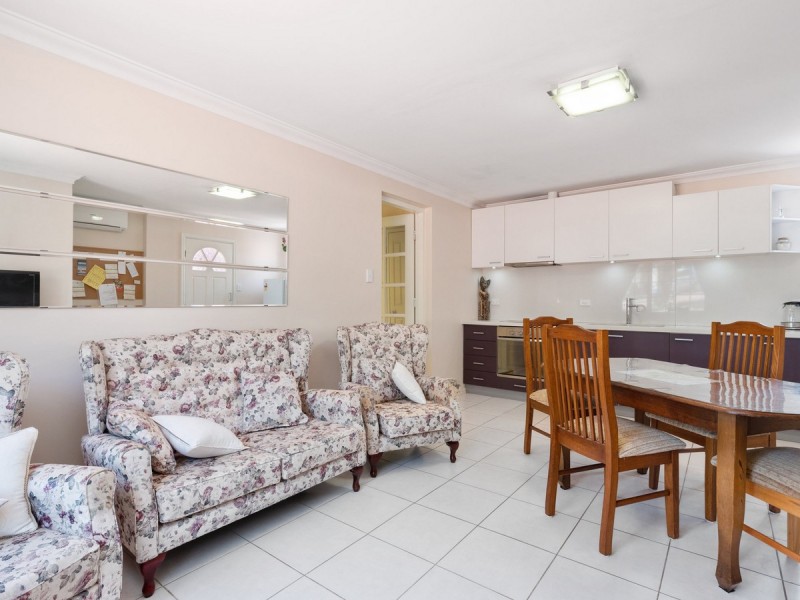 17 Townsend Dale, Mount Claremont WA 6010