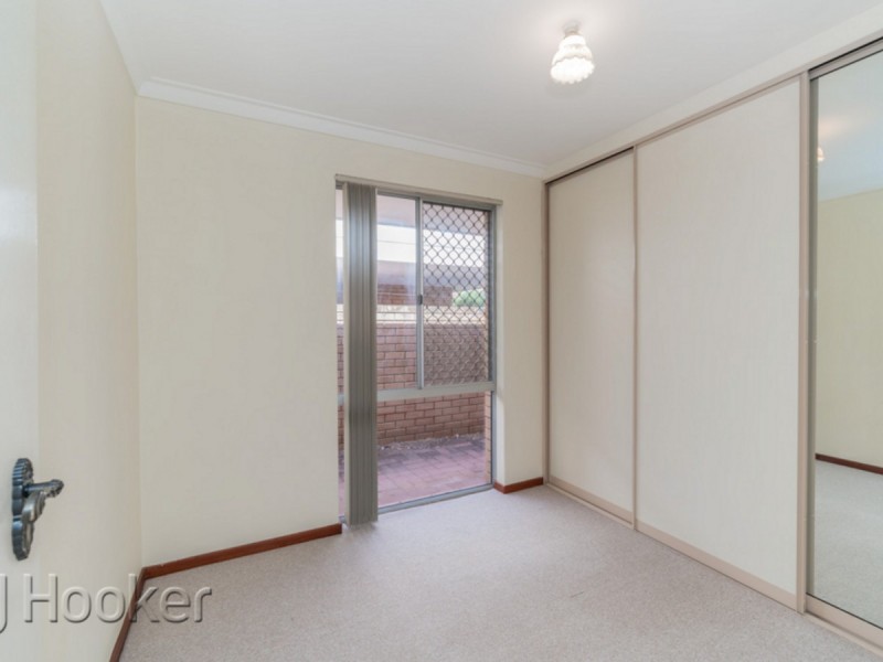 9/6 Pinewood Avenue, Kardinya WA 6163