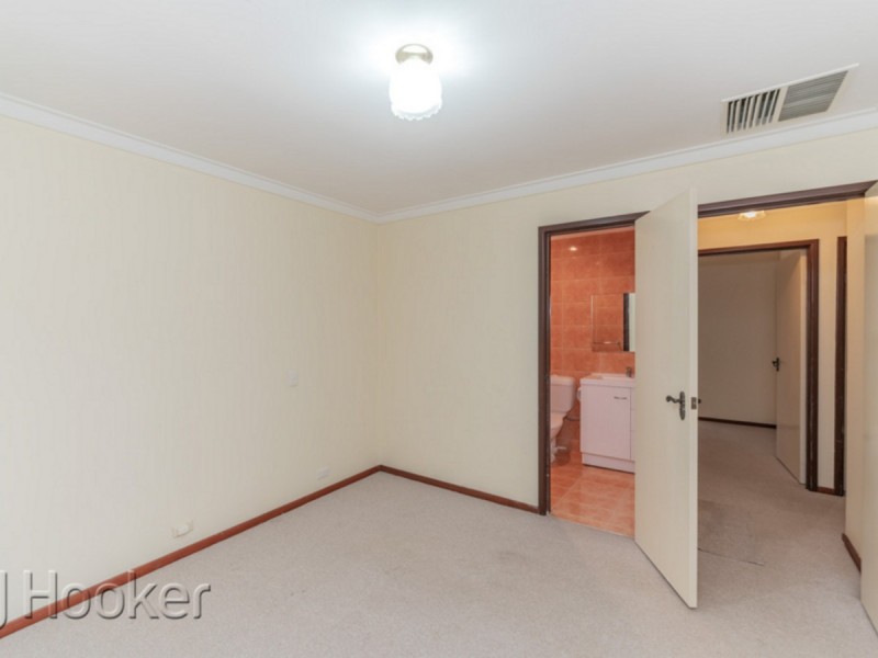 9/6 Pinewood Avenue, Kardinya WA 6163