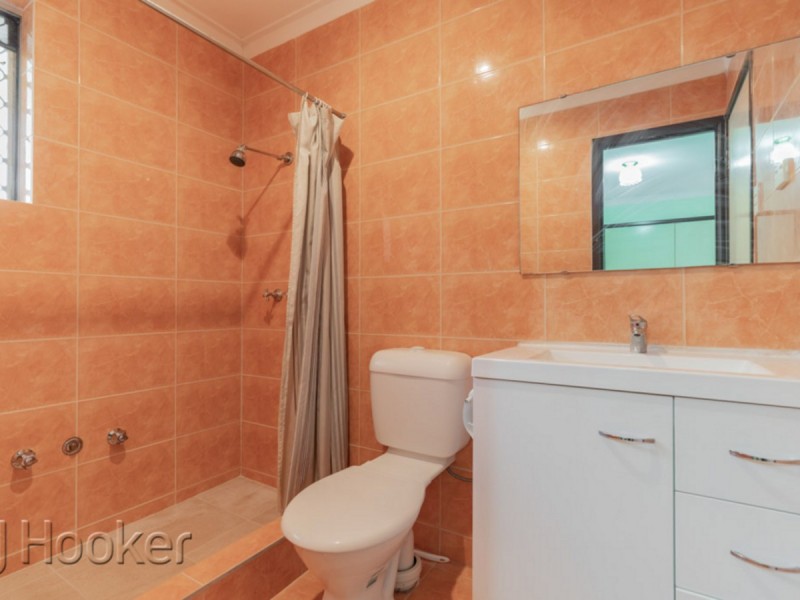 9/6 Pinewood Avenue, Kardinya WA 6163