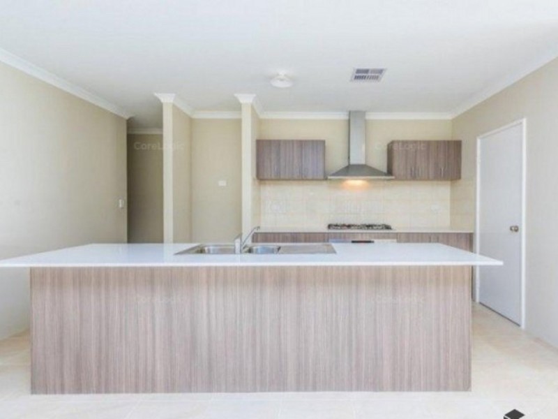 4 Tringa Rise, East Cannington WA 6107