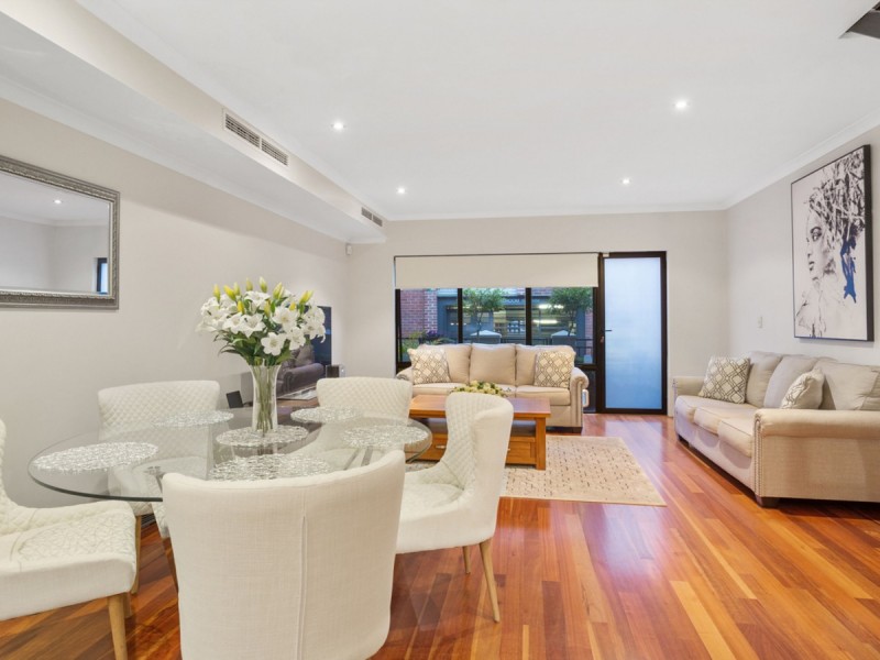 14 Boans Lane, East Perth WA 6004