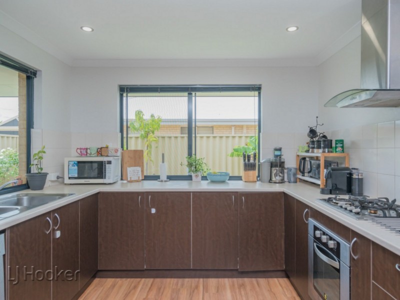 20 Goldfinch Bend, Harrisdale WA 6112