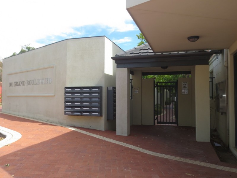 24/101 Grand Boulevard, Joondalup WA 6027