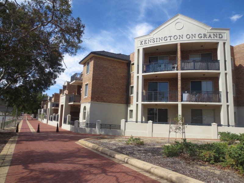 24/101 Grand Boulevard, Joondalup WA 6027