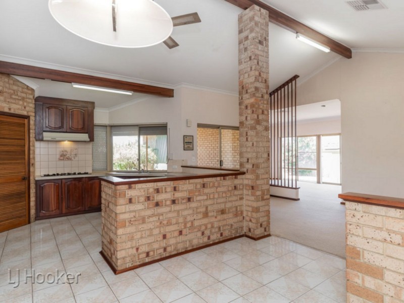 69 Ten Seldam Circle, Winthrop WA 6150