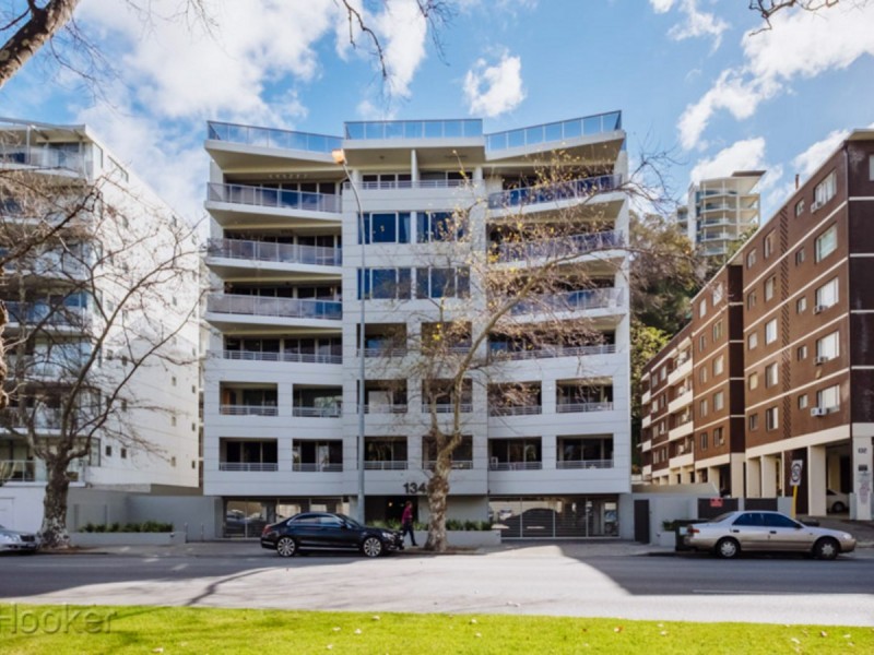 26/134 Mounts Bay Road, Perth WA 6000