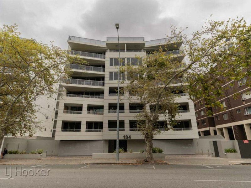 26/134 Mounts Bay Road, Perth WA 6000