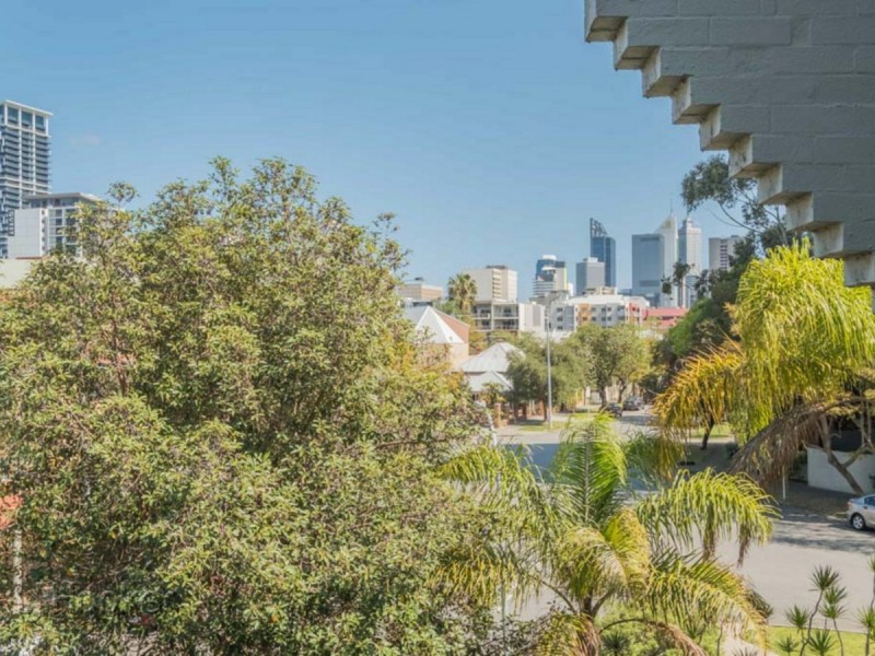 30/2 Goderich Street, East Perth WA 6004