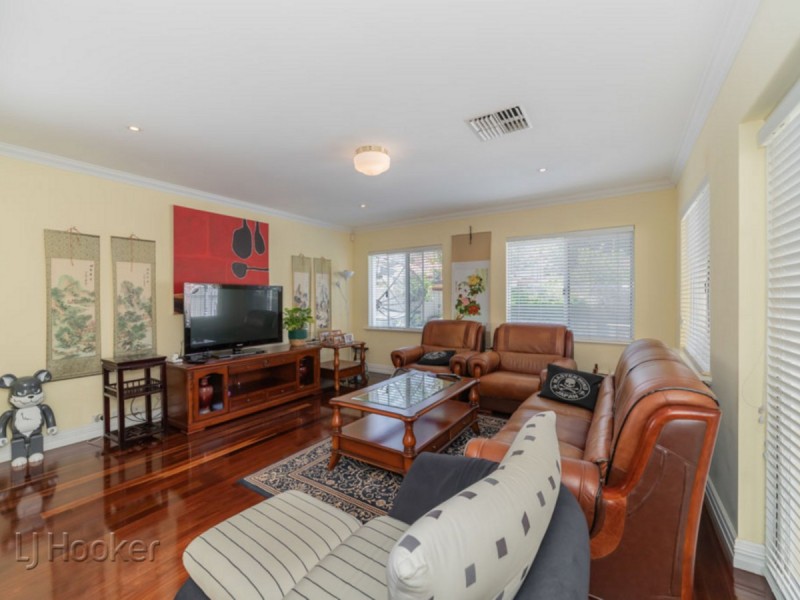 74A Kintail Road, Applecross WA 6153