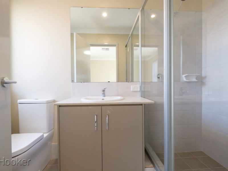 16 Kangaroo Avenue, Kwinana Town Centre WA 6167