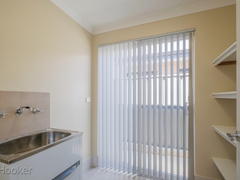 16 Kangaroo Avenue, Kwinana Town Centre WA 6167