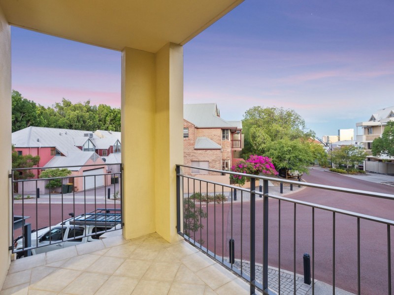 7/24 Constitution Street, East Perth WA 6004
