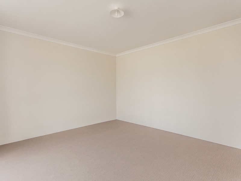 16 Tringa Rise, East Cannington WA 6107