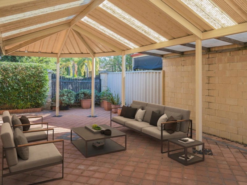 30 Waterside Crescent, Gwelup WA 6018