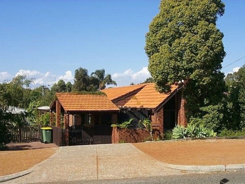 8 Sovereign Avenue, Willetton WA 6155
