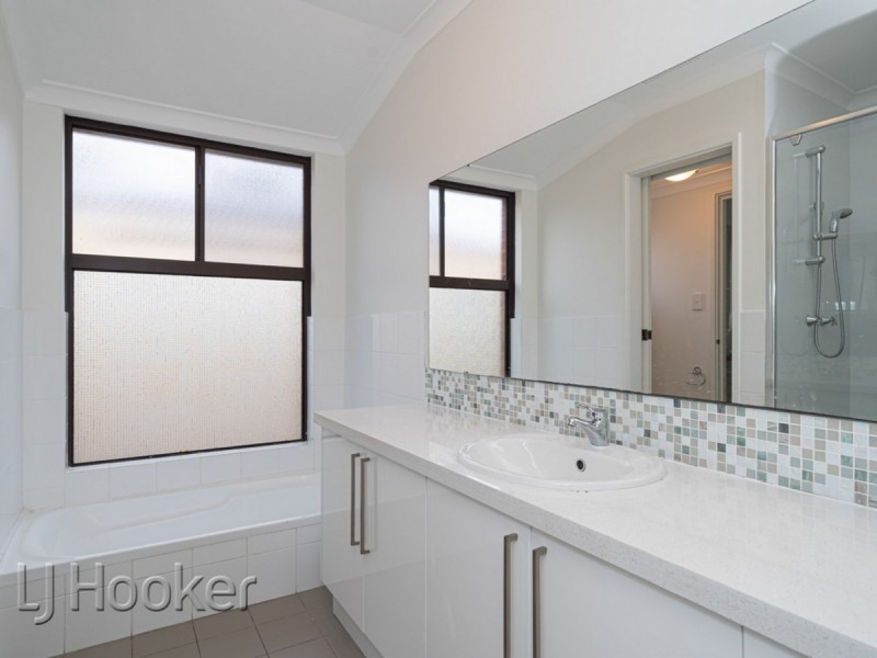 8 Sovereign Avenue, Willetton WA 6155