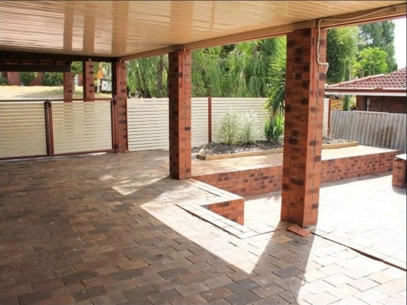 8 Sovereign Avenue, Willetton WA 6155