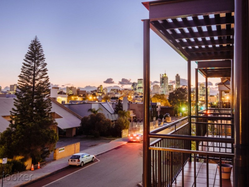 24 Kensington Street, East Perth WA 6004